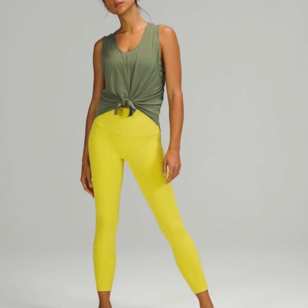 Lululemon Align High-Rise Pant 25"
Yellow Serpentine
